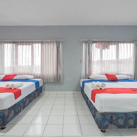 Reddoorz At Jalan Raya Lembang Hotel Padasul Екстериор снимка