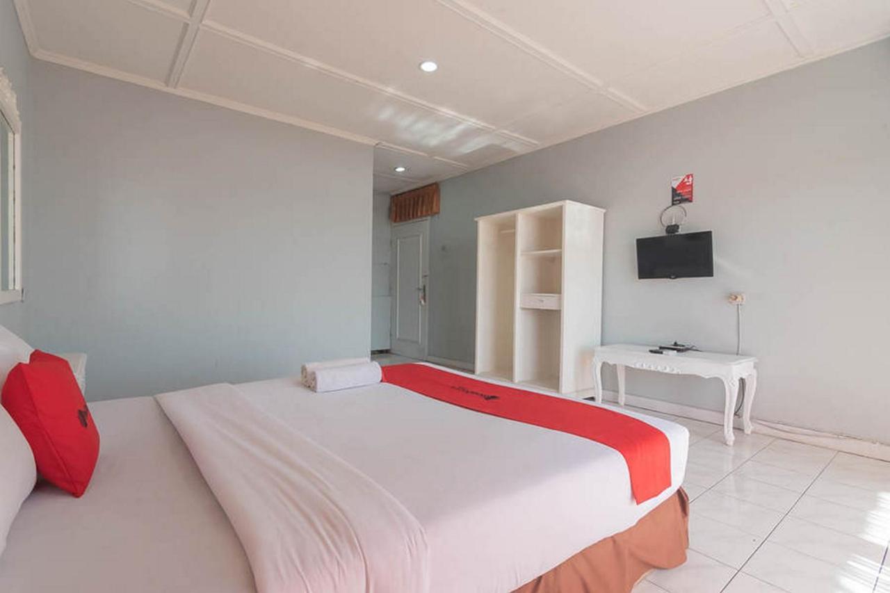 Reddoorz At Jalan Raya Lembang Hotel Padasul Екстериор снимка