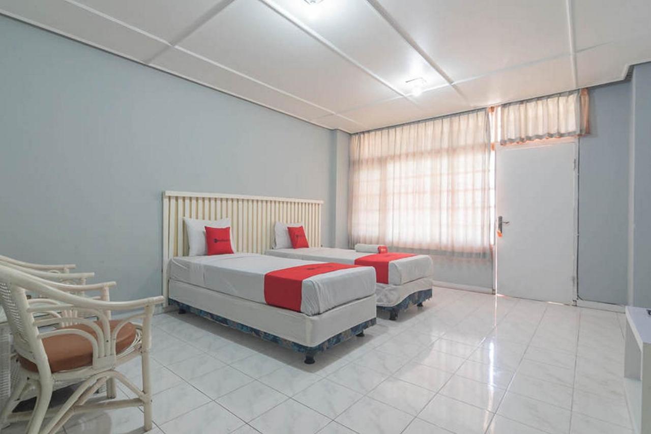 Reddoorz At Jalan Raya Lembang Hotel Padasul Екстериор снимка