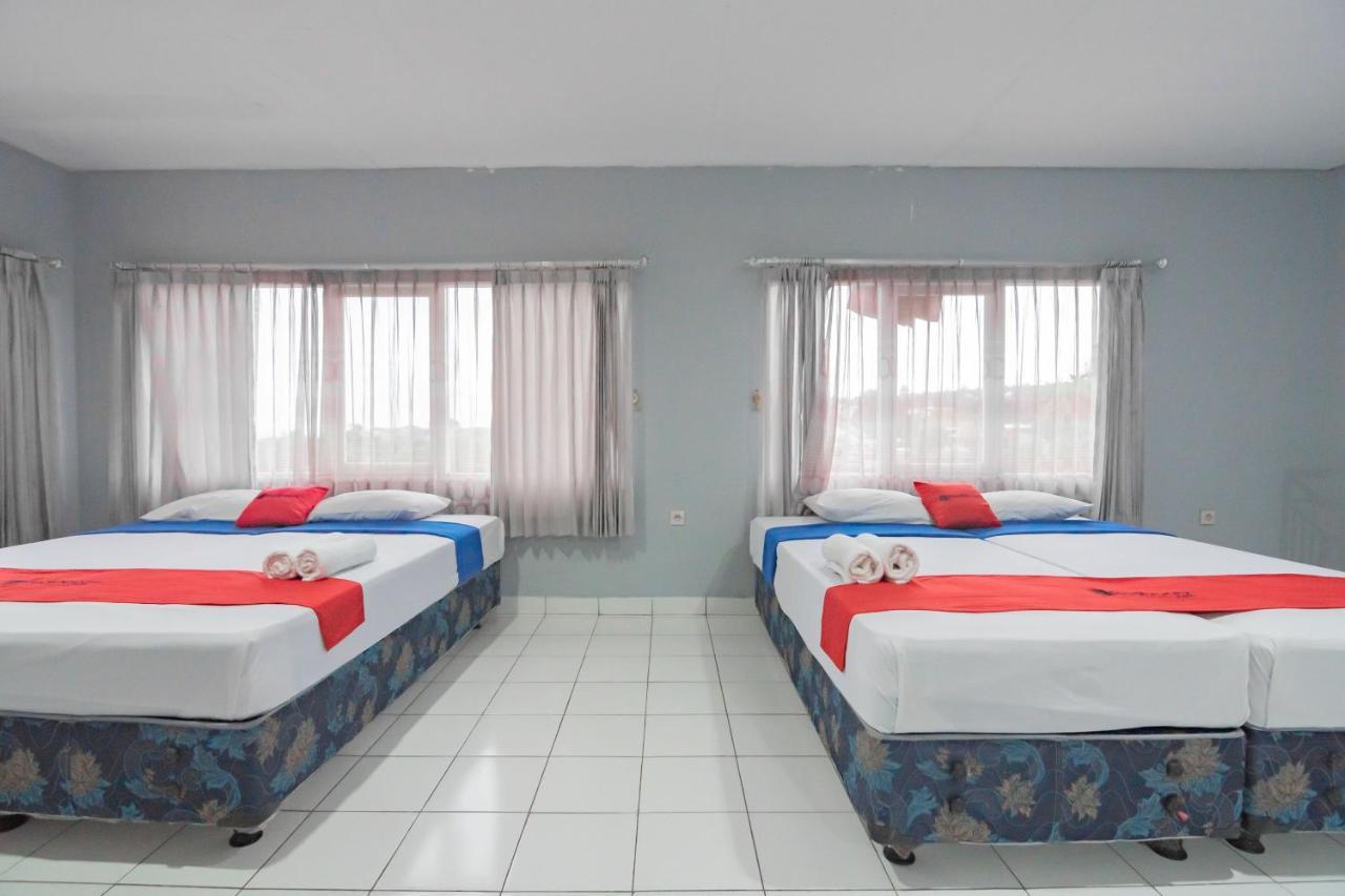 Reddoorz At Jalan Raya Lembang Hotel Padasul Екстериор снимка