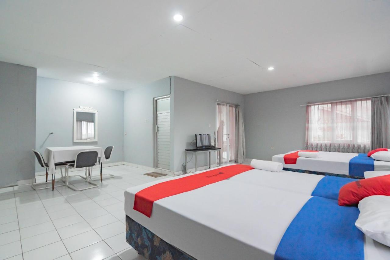 Reddoorz At Jalan Raya Lembang Hotel Padasul Екстериор снимка