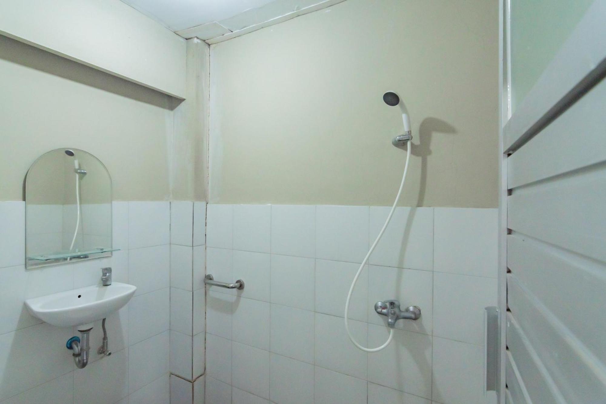 Reddoorz At Jalan Raya Lembang Hotel Padasul Стая снимка